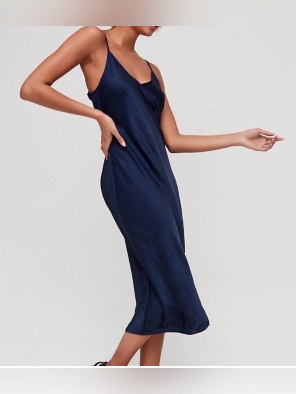 Aritzia Wilfred Navy V Neck Slip Midi Dress with Thin Straps — XXS